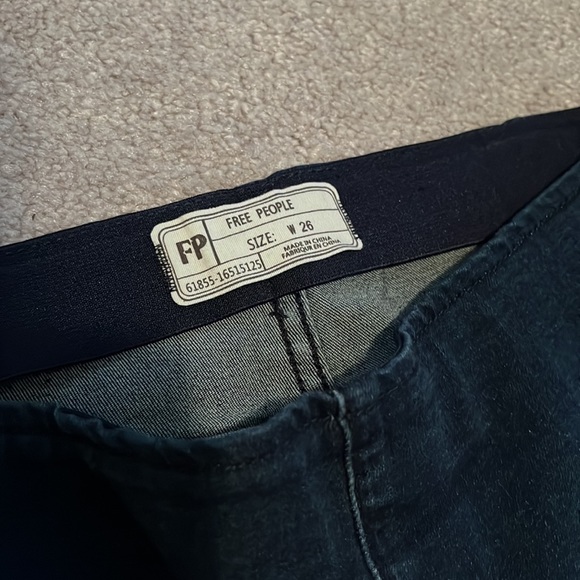 FREE PEOPLE dark wash flare jeans - Picture 5 of 5